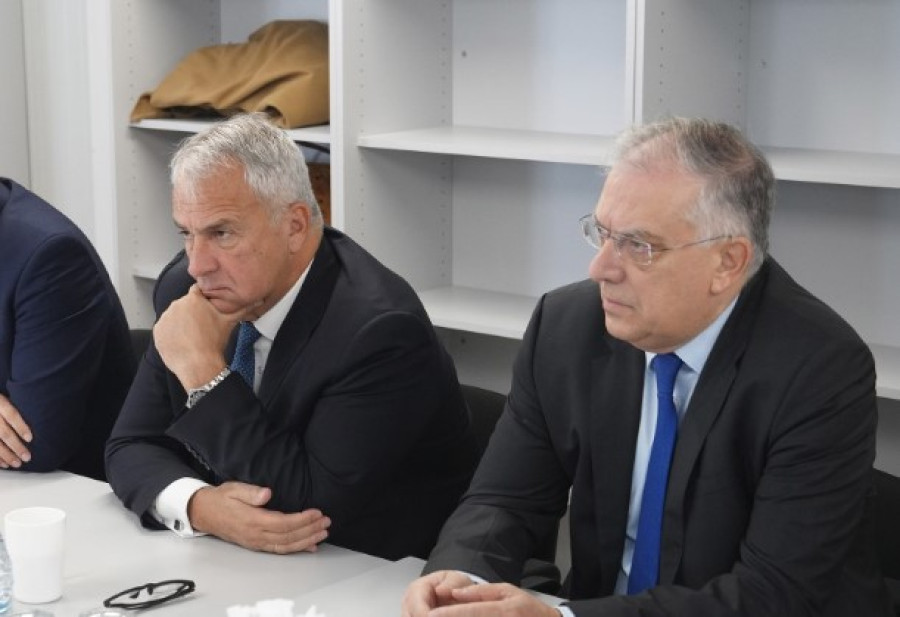 Έχει μιλήσει ποτέ ο Θεοδωρικάκος με τον Βορίδη;