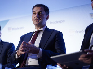 Θεοχάρης: Δεν θα υπάρχει χρονικός περιορισμός για τις βραχυχρόνιες μισθώσεις