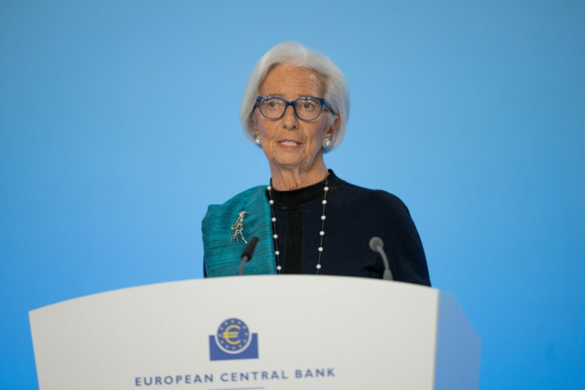 Λαγκάρντ: Καμπανάκι για ενέργεια και πληθωρισμό – Ανοιχτά όλα τα ενδεχόμενα για τα επιτόκια