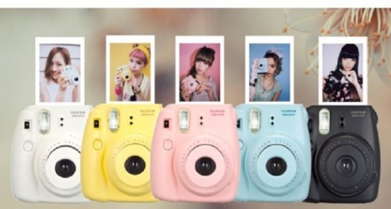 Κερδίστε 2 σούπερ φωτογραφικές μηχανές Fujifilm Instax Mini