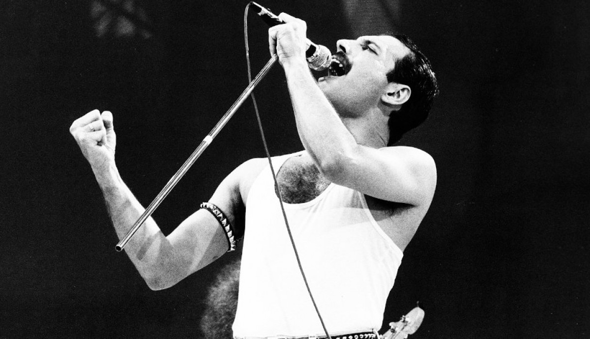 Freddie Mercury: Πώς ο θρύλος των Queen έγινε το απόλυτο είδωλο της ροκ