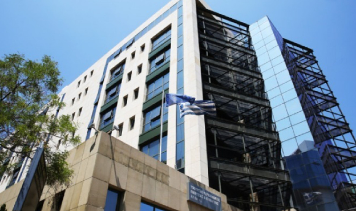 ΥΠΕΝ: Παράταση έως τις 30/9 για τις αιτήσεις για εγκατάσταση μεμονωμένων σταθμών αποθήκευσης ηλεκτρικής ενέργειας