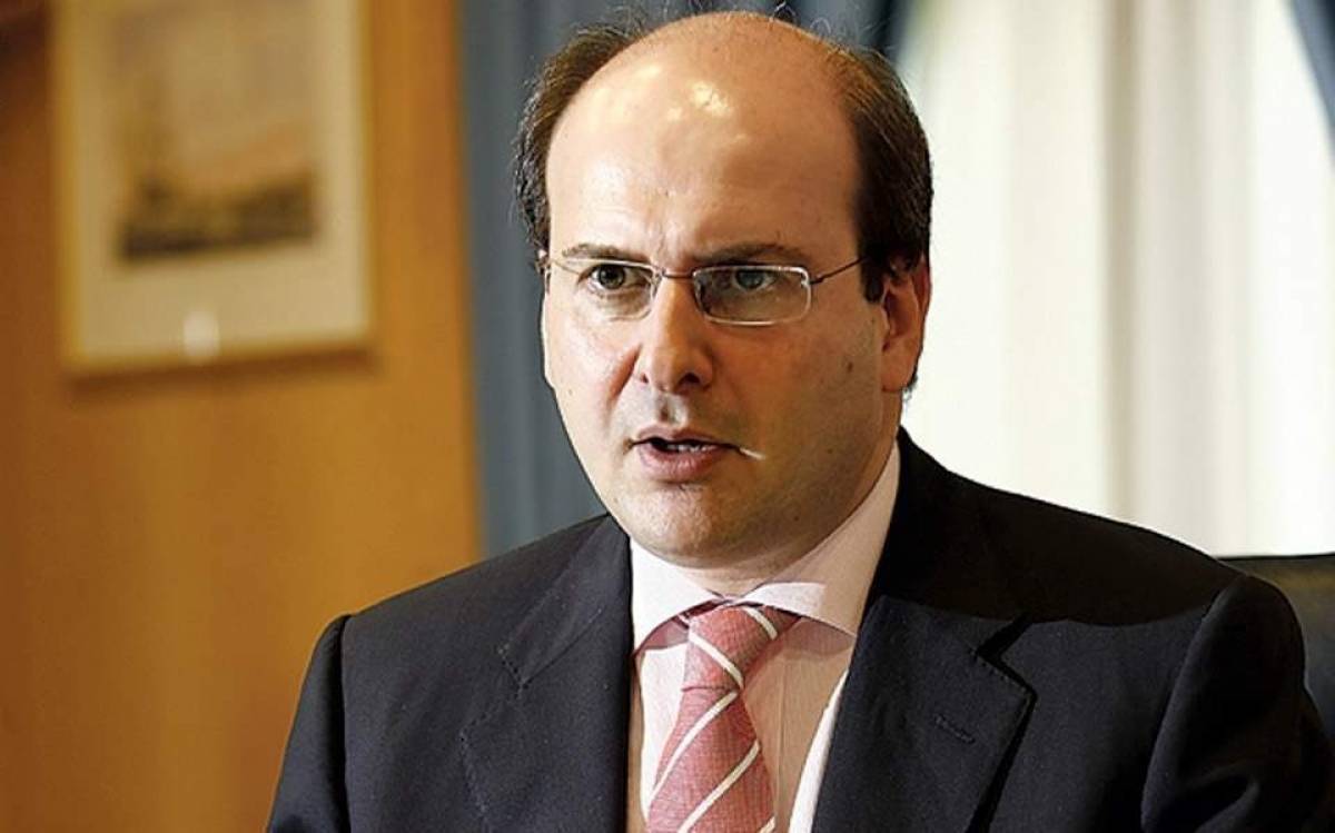 Χατζηδάκης για ΔΕΗ: Έμφαση στο «κυνήγι» των πλουσιότερων κακοπληρωτών