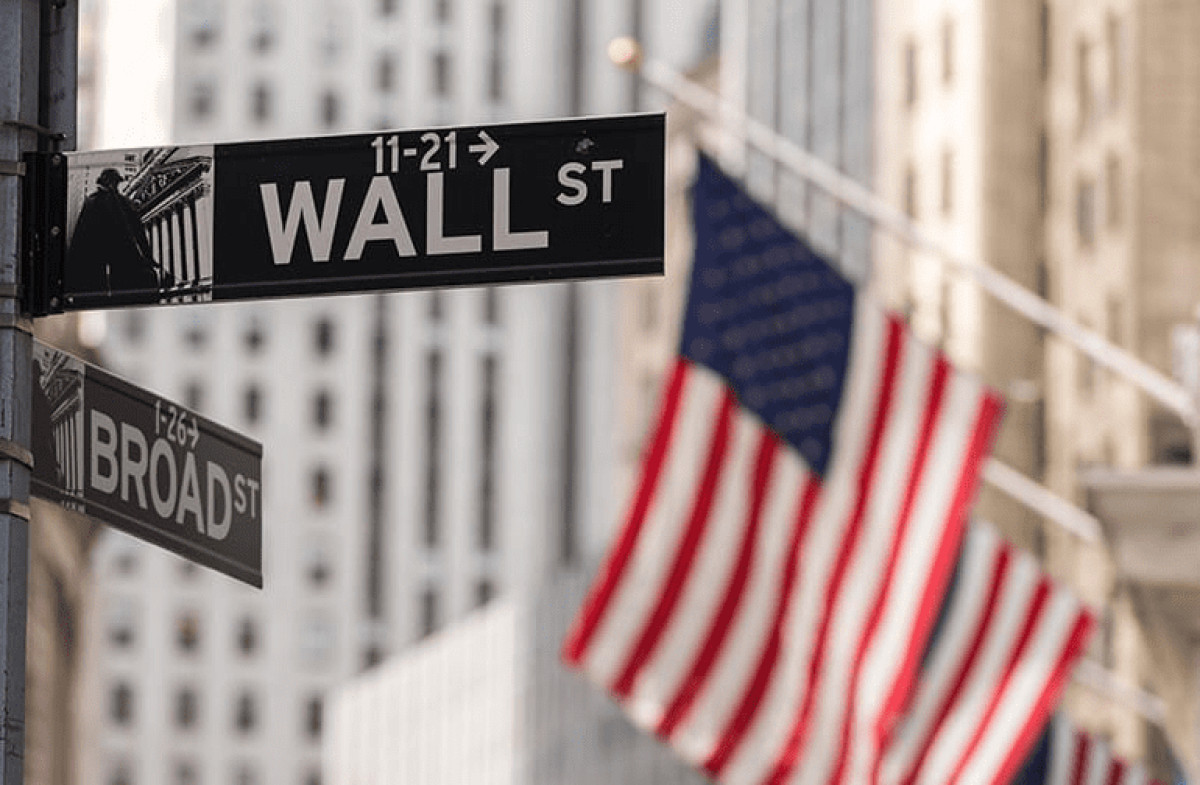 «Ηχηρές» απώλειες στη Wall Street στη σκιά PCE και δασμών