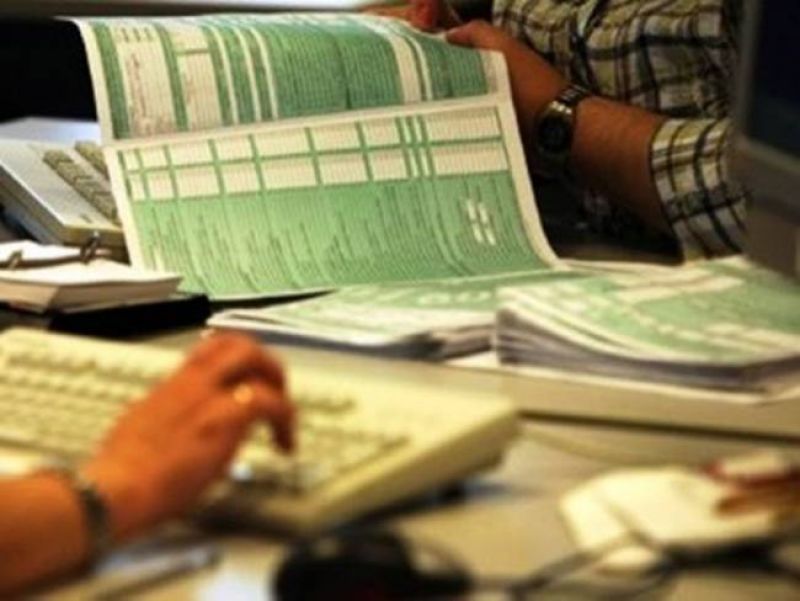 ΥΠΟΙΚ: Διευκρινίσεις για ανήλικους και Ε9