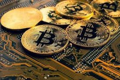 Ξαναβρίσκει τον δρόμο του προς τα $42.000 το Bitcoin