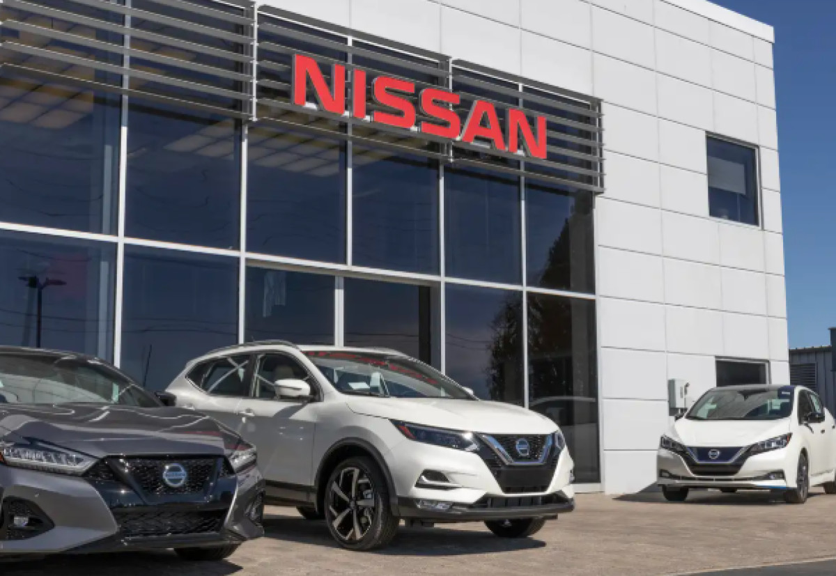 Nissan: Σχεδιάζει μείωση του μεριδίου της στη Renault - Η απάντηση της εταιρείας