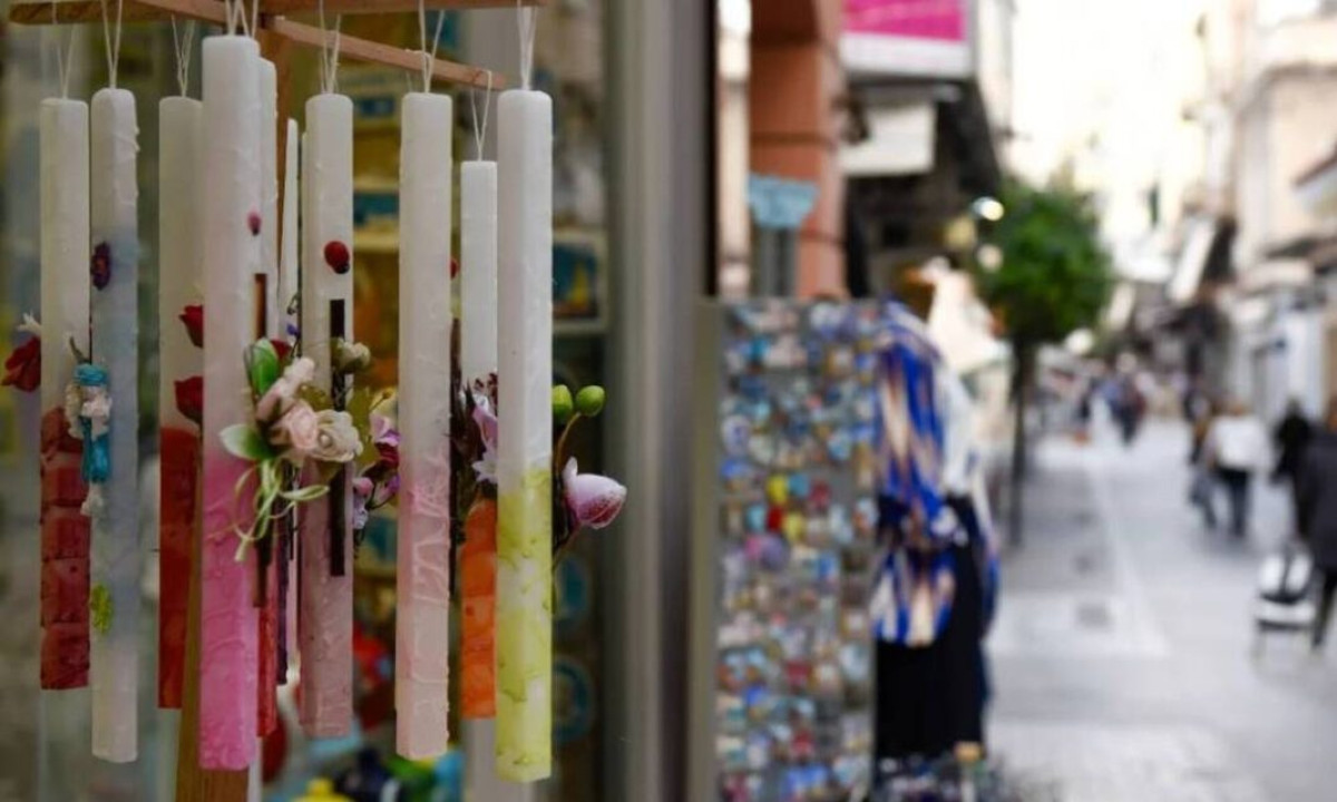 Στις 25 Απριλίου ξεκινά το πασχαλινό εορταστικό ωράριο των καταστημάτων