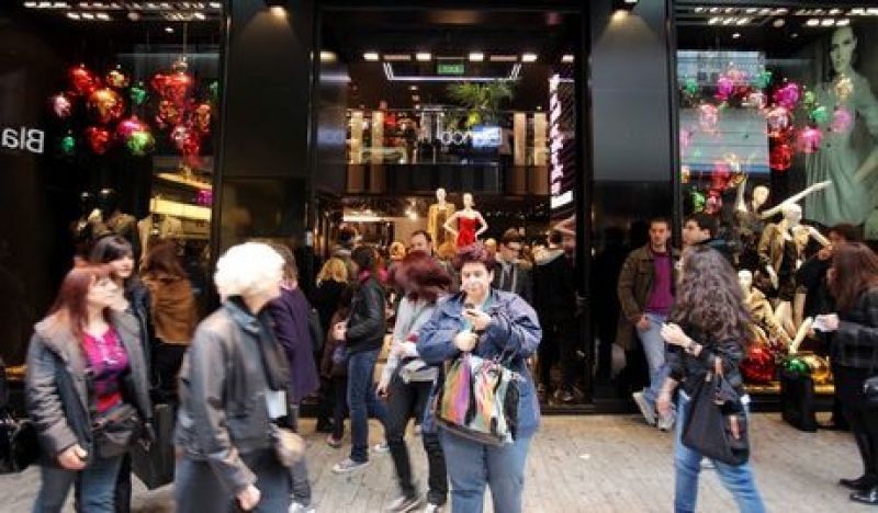 Από το Σάββατο 13 Δεκεμβρίου ξεκινά το εορταστικό ωράριο των καταστημάτων