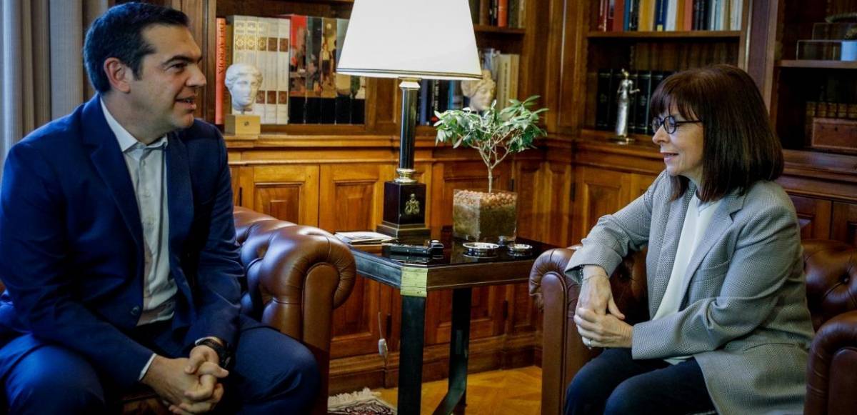Ο Τσίπρας ζήτησε σύγκληση συμβουλίου αρχηγών από την Σακελλαροπούλου