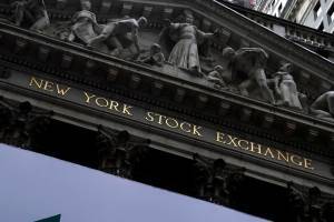 Σημάδια ανάκαμψης στη Wall Street λόγω ΑΕΠ και ανεργίας