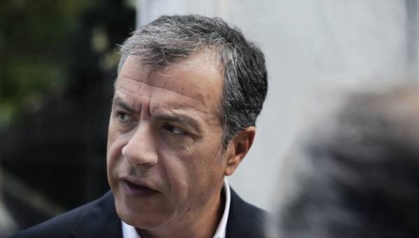 Ομιλία Θεοδωράκη την Κυριακή στη συνεδρίαση μελών του Ποταμιού