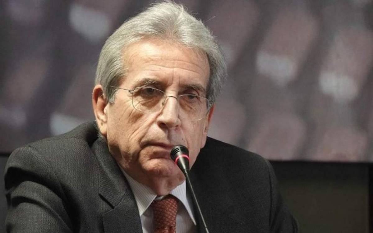 Μπεχράκης: Να παύεται από υπουργός, όποιος παραβαίνει τον αντικαπνιστικό νόμο