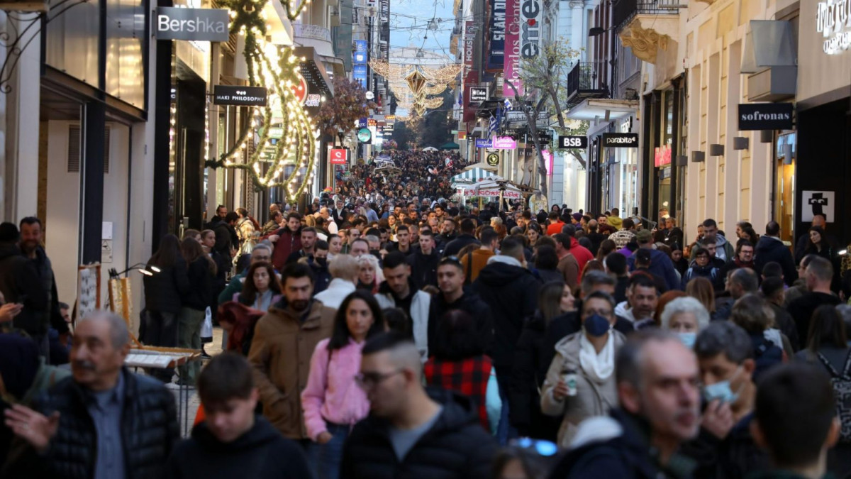 Το ωράριο των καταστημάτων Μεγάλη Παρασκευή και Μεγάλο Σάββατο
