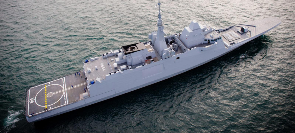 Naval: Συμβάσεις με ελληνικές εταιρείες για τις φρεγάτες του ΠΝ