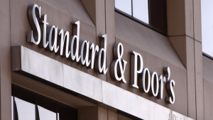 S&P: Αναβάθμισε την Ελλάδα στην επενδυτική βαθμίδα