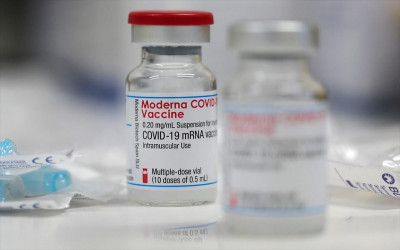 Moderna: Το φθινόπωρο έρχονται τα επικαιροποιημένα εμβόλια