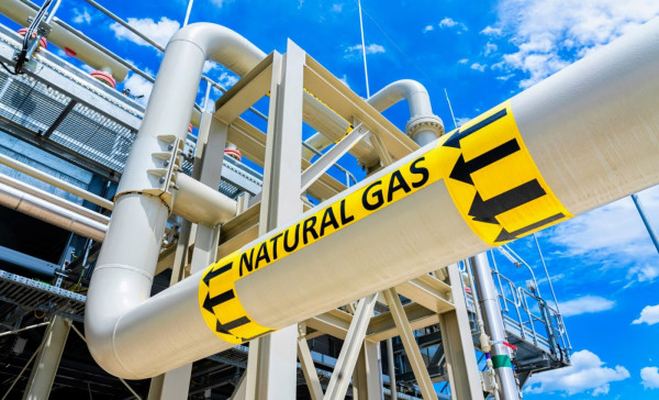 Enaon EDA: Πρόταση για έκπτωση 100% στα τέλη σύνδεσης φυσικού αερίου και επιδότηση €1.000