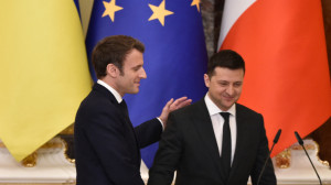 Μακρόν: Επικοινωνία με Ζελένσκι για την κατάσταση στη Ζαπορίζια
