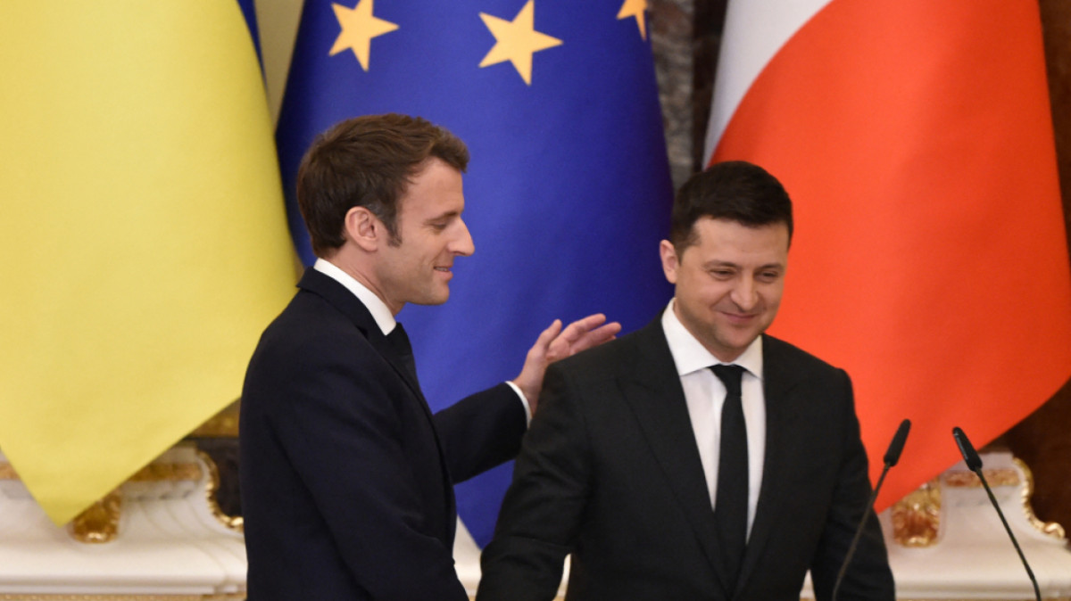 Μακρόν: Επικοινωνία με Ζελένσκι για την κατάσταση στη Ζαπορίζια