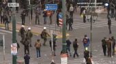 Ενταση στην πορεία στο Σύνταγμα με κουκουλοφόρους