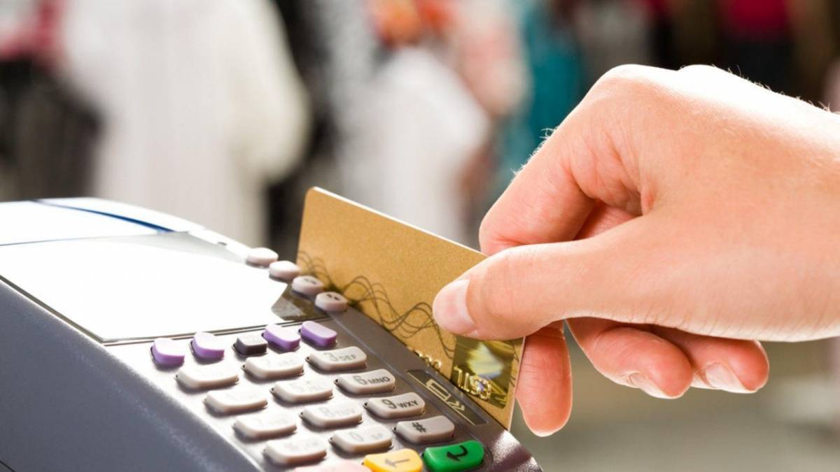 Οι φορολογούμενοι που εξαιρούνται από τη χρήση ηλεκτρονικών μέσων πληρωμής