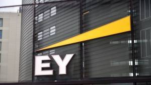 EY: Συνεργασία με SAP- Qualtrics για την καταπολέμηση του Covid-19