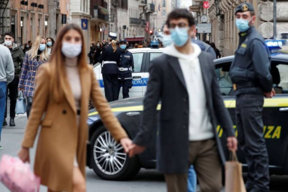 Ιταλία: 5 ημέρες υποχρεωτική καραντίνα για Ευρωπαίους τουρίστες