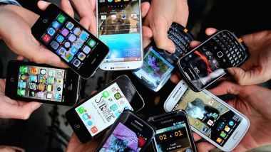 "Σφαίρα" τρέχει η αγορά smartphones