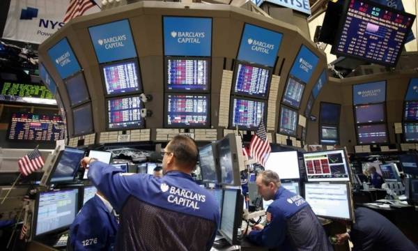 Νευρικό ξεκίνημα στη Wall Street