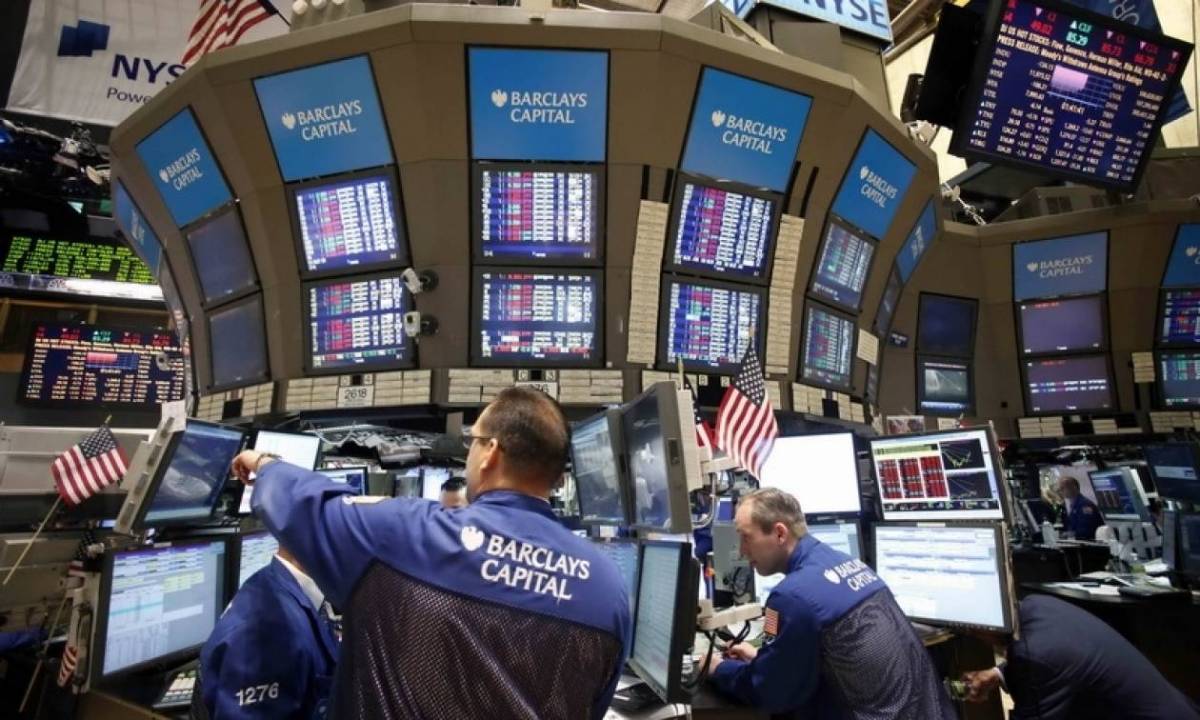 Νευρικό ξεκίνημα στη Wall Street