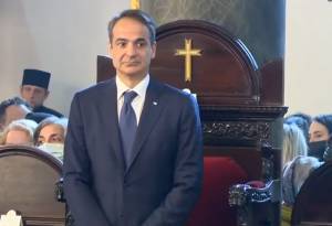 Στη λειτουργία στο Φανάρι ο Μητσοτάκης, πριν συναντήσει τον Ερντογάν