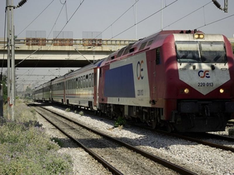 ΤΡΑΙΝΟΣΕ: Εκπτώσεις 30% στα εισιτήρια για τις εκλογές