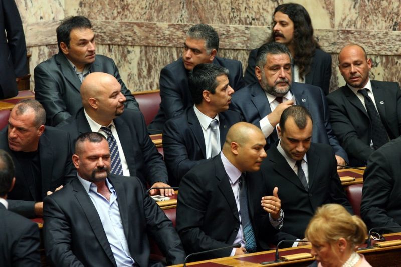 Χωρίς ασυλία πλέον έξι βουλευτές της Χρυσής Αυγής