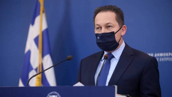 Πέτσας: Εξετάζουμε νέα περιοριστικά μέτρα-Το ΕΣΥ θα συνεχίσει να πιέζεται