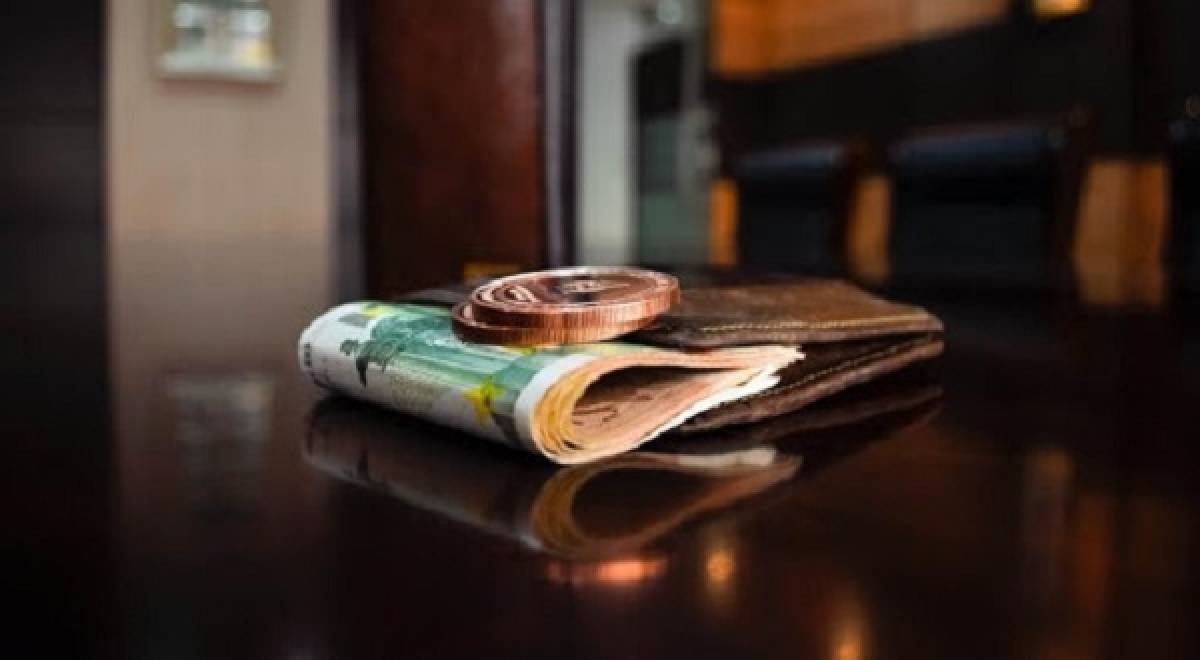 Τα νέα δεδομένα με αυξήσεις μισθών και επίδομα επιστημόνων