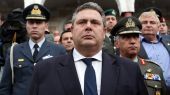 Ο Καμμένος πάει Λευκό Οίκο με... δωράκι για τον Τραμπ