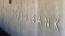Politico: Το αίτημα δανείου στην Παγκόσμια Τράπεζα περιπλέκει το πρόγραμμα διάσωσης