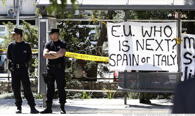 Πολιτικό χάος στην Κύπρο - Προς παραίτηση ο Σαρρής ενώ το ΔΗΣΥ θα απέχει από την ψηφορία