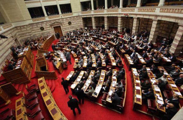 FAZ: Η ψήφιση του δεύτερου πακέτου προαπαιτουμένων δεν αρκεί