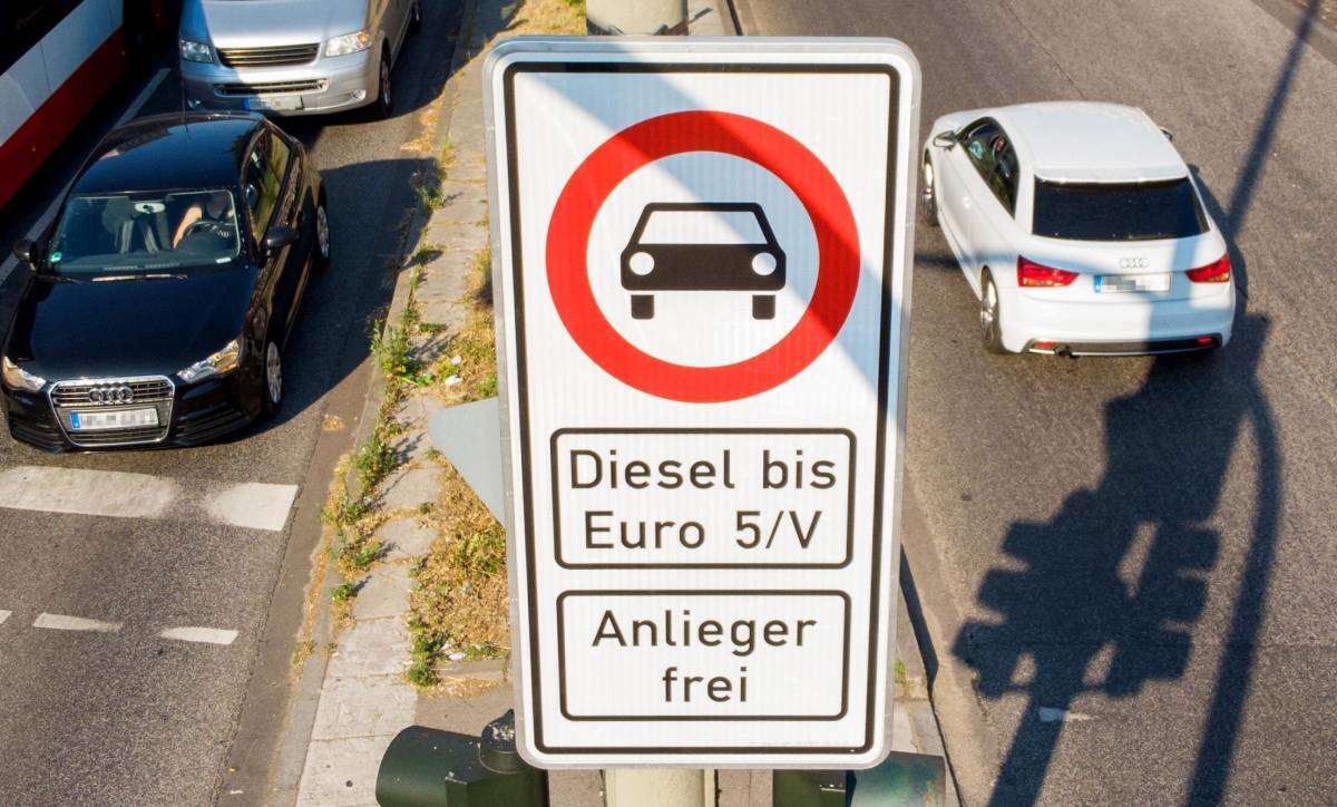 Περιορισμό του ντίζελ και ενίσχυση της ηλεκτροκίνησης προωθεί η κυβέρνηση