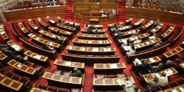 Ψηφίστηκε από την ολομέλεια η Ενιαία Αρχή Δημοσίων Συμβάσεων