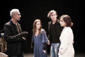 Kερδίστε 6 διπλές προσκλήσεις για την παράσταση «Δέρμα στις Φλόγες»