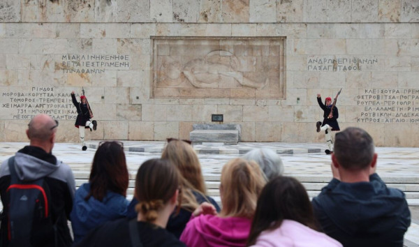 ΣΥΡΙΖΑ - Νέα Αριστερά: Κάλεσμα σε συγκέντρωση κατά της τροπολογίας για τον Άγνωστο Στρατιώτη