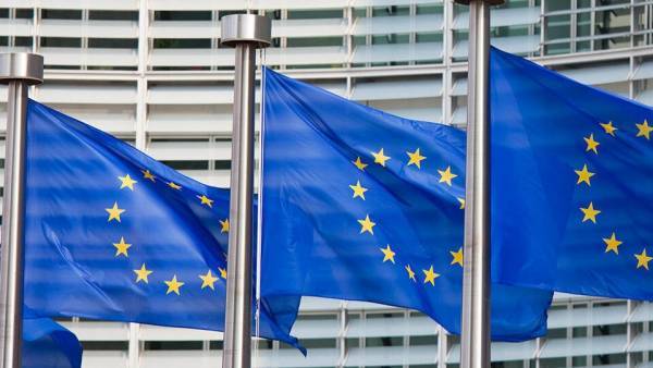 Στο Λουξεμβούργο Χρυσοχοΐδης και Κουμουτσάκος