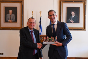 Συνάντηση Μπακογιάννη με τον δήμαρχο του Τελ Αβίβ Ron Huldai
