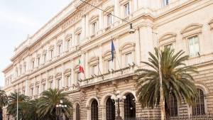 Ιταλία: Εκτιμήσεις κατακόρυφης ανόδου της βιομηχανικής παραγωγής στο γ' τρίμηνο