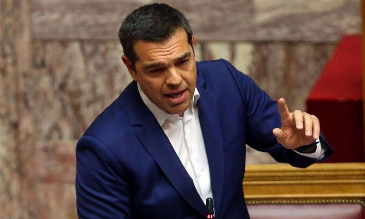 Τσίπρας για Μητσοτάκη: Επικίνδυνος, φοβάται, κρύβεται και ευτελίζει το Σύνταγμα
