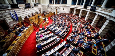 Βουλή: Κατατέθηκε η τροπολογία για τη φορολόγηση υπερκερδών στην ενέργεια
