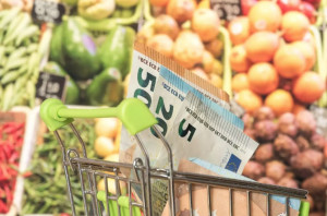 Πληθωρισμός: Μισογεμάτο το...ποτήρι του οικονομικού επιτελείου-Ποια θετικά στοιχεία υπογραμμίζει